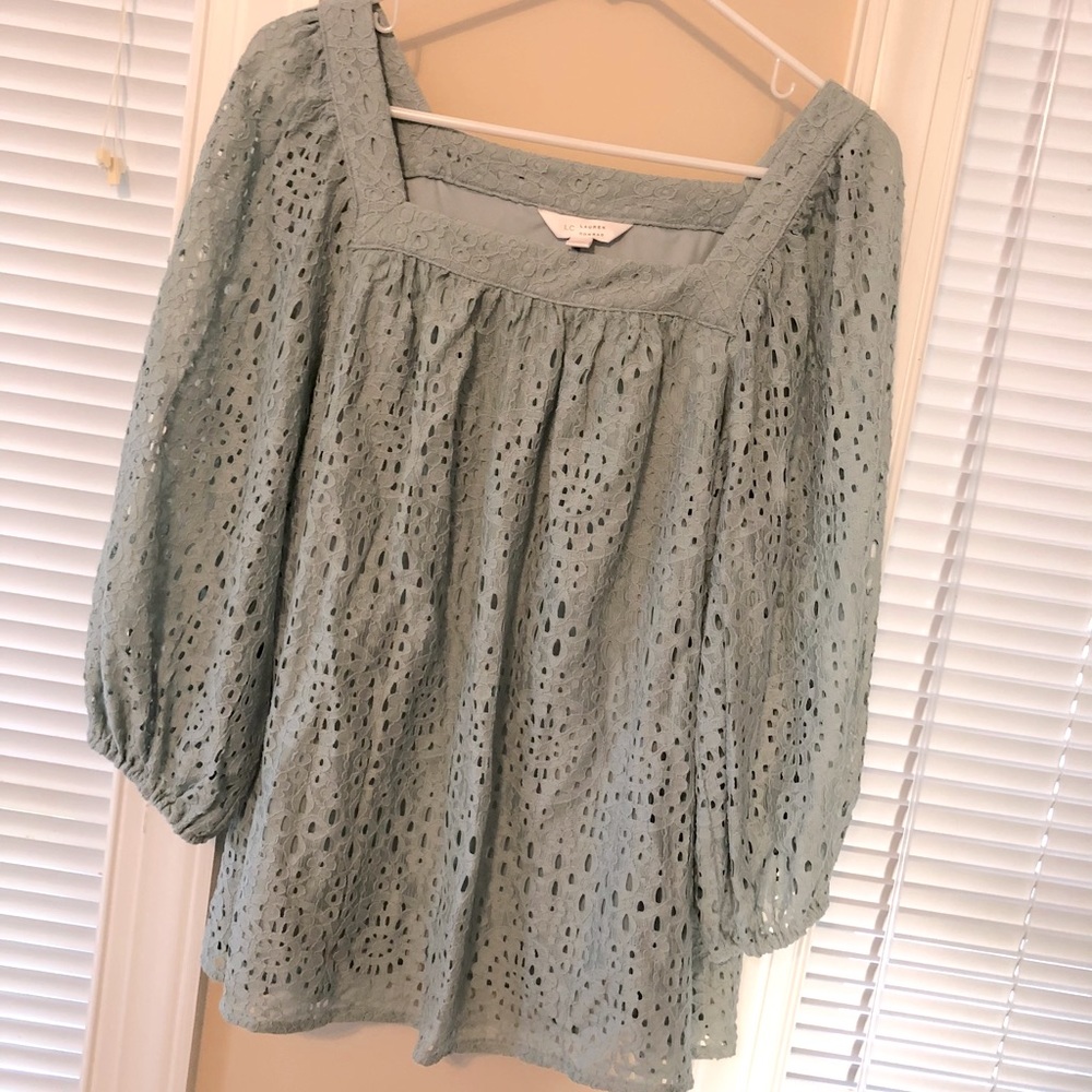 Quarter length top